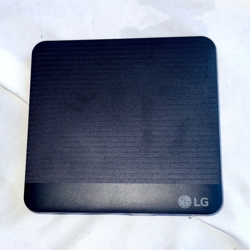 LG Slim Portable DVD Writer GP50NB40 No Cord